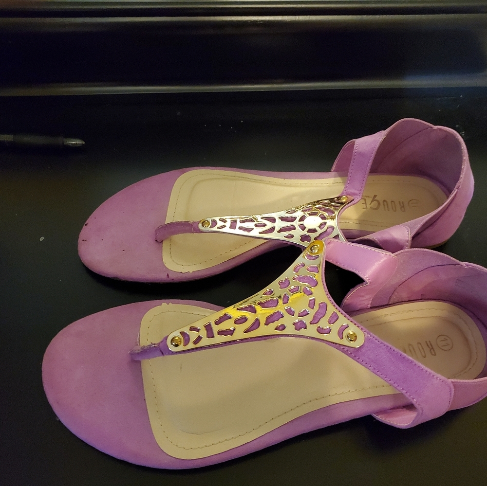 Sandals - Picture 3 of 3